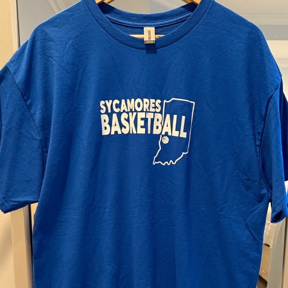 NWOT Gildan Blue Sycamores Basketball Tee (41)